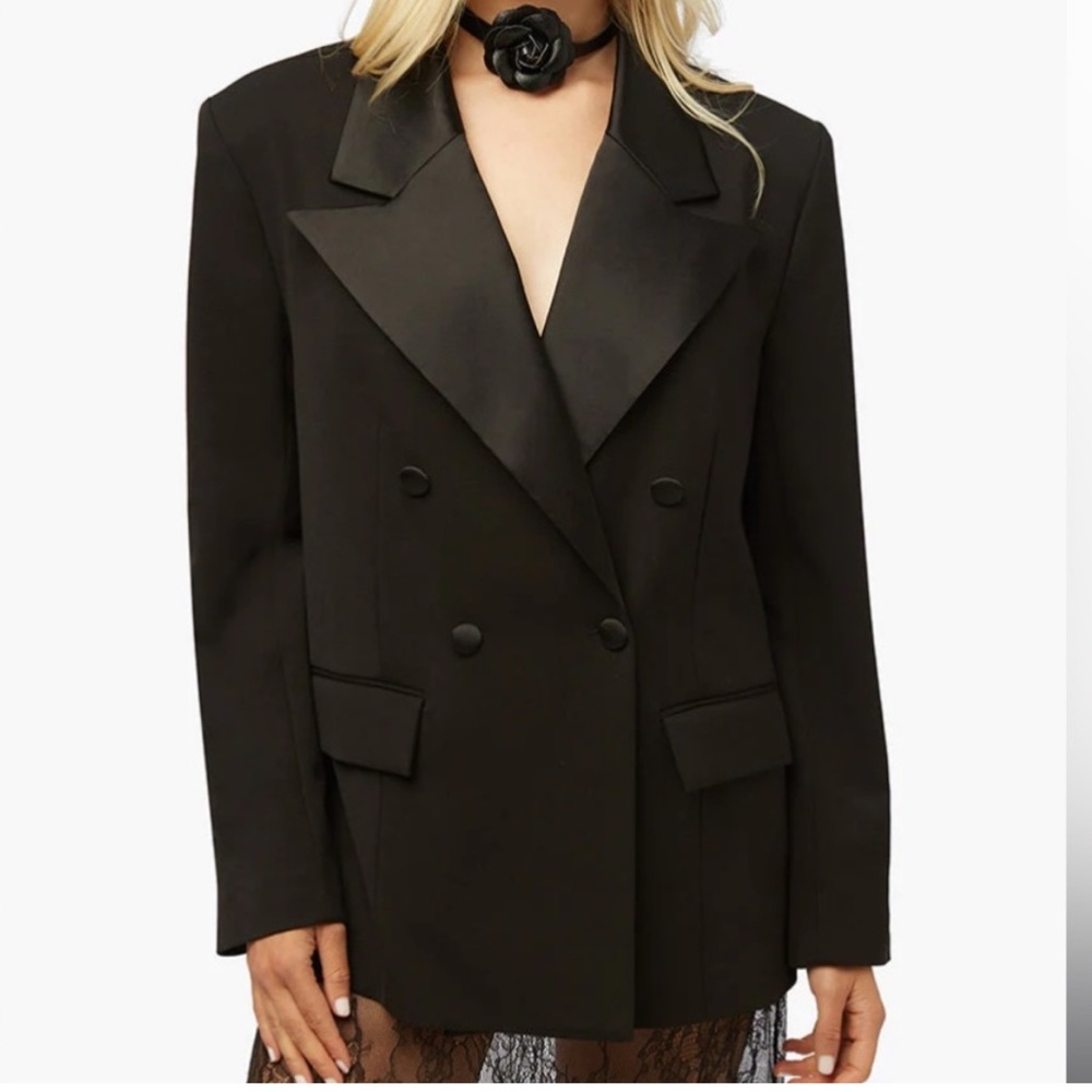 NWT WeWoreWhat Oversized Tuxedo Blazer